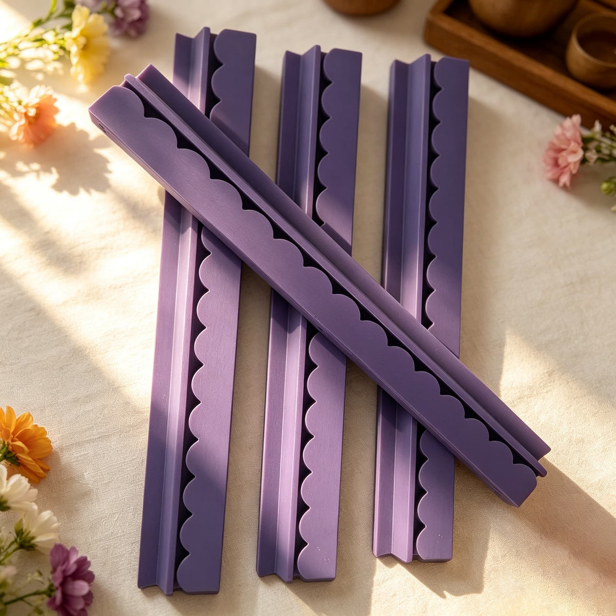 Mahjong Rack Set with Magnetic Pusher, Mahjong Pusher Set, Wooden Shell-Shaped Tile Organizer for American Mahjong Game Night