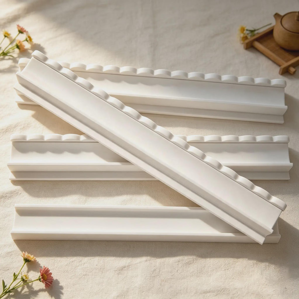 Mahjong Rack Set with Magnetic Pusher, Mahjong Pusher Set, Wooden Shell-Shaped Tile Organizer for American Mahjong Game Night